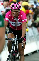 Etappe Grenoble - Courchevel
Jan Ullrich, T-Mobile Team v�llig ersch�pft im Ziel 
[� by J�rgen Burkhardt, B�renhofstra�e 25, 70771 Leinfelden-Echterdingen. Telefon 0711/791424, Fax 0711/791437.Postbank Stuttgart(BLZ 600 100 70) Konto 234130-708) www.radsportfoto.de. Bitte zwei Belegexemplare zusenden. Nutzung ist honorarpflichtig gemaess MFM zzgl. 16% MWSt. Drittrechte sind nicht geklaert. NO MODEL RELEASE. Jede Weitergabe dieses Materials an Dritte ohne ausdrueckliche Genehmigung ist untersagt.]

