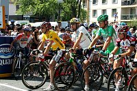 Etappe Grenoble - Courchevel
v.l.n..r.Jens Voigt, Team CSC
Alejandro Valverde, Team Illes Balears
Tom Boonen, Quick Step Innergetic
Alle Trikot-Tr�ger mu�ten Verletzungsbedingt die Tour beenden
[� by J�rgen Burkhardt, B�renhofstra�e 25, 70771 Leinfelden-Echterdingen. Telefon 0711/791424, Fax 0711/791437.Postbank Stuttgart(BLZ 600 100 70) Konto 234130-708) www.radsportfoto.de. Bitte zwei Belegexemplare zusenden. Nutzung ist honorarpflichtig gemaess MFM zzgl. 16% MWSt. Drittrechte sind nicht geklaert. NO MODEL RELEASE. Jede Weitergabe dieses Materials an Dritte ohne ausdrueckliche Genehmigung ist untersagt.]

